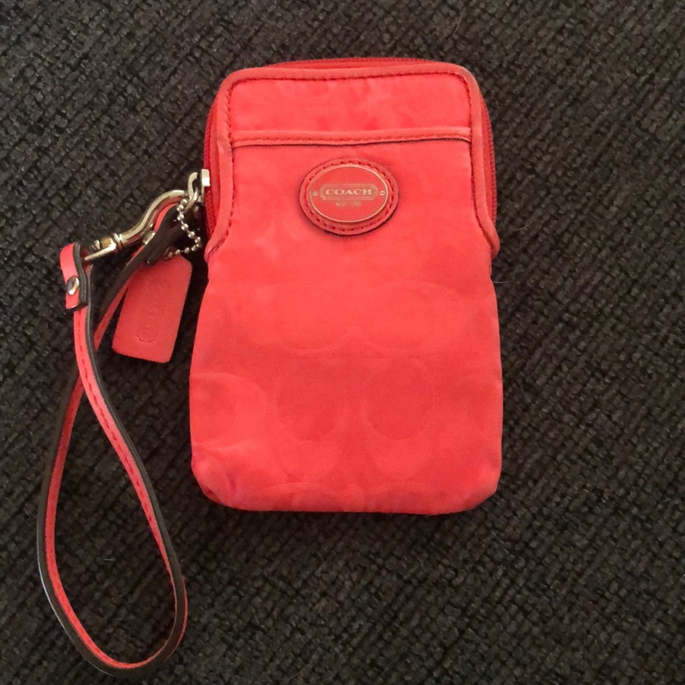 Coach wristlet - Picture 1 of 1